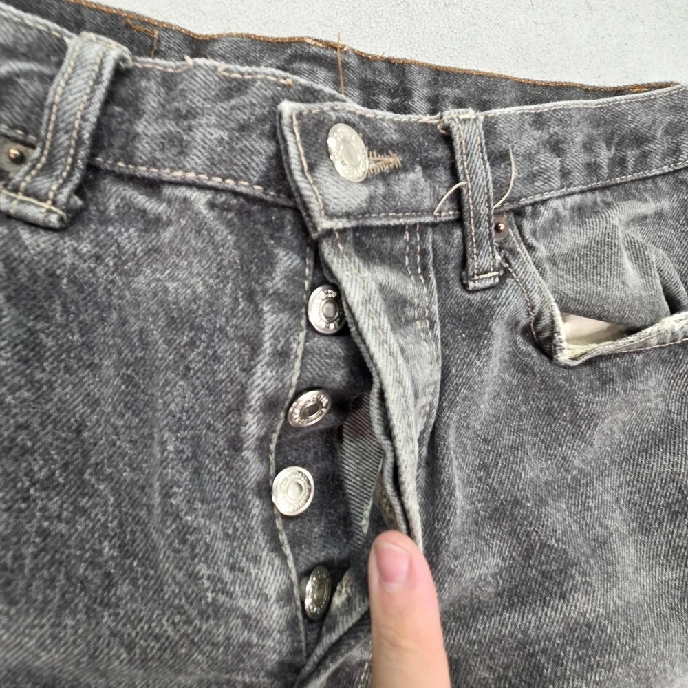 Levis‎ 501 Jeans Mens Gray Charcoal Straight Button Fly Distressed Fits 30x28